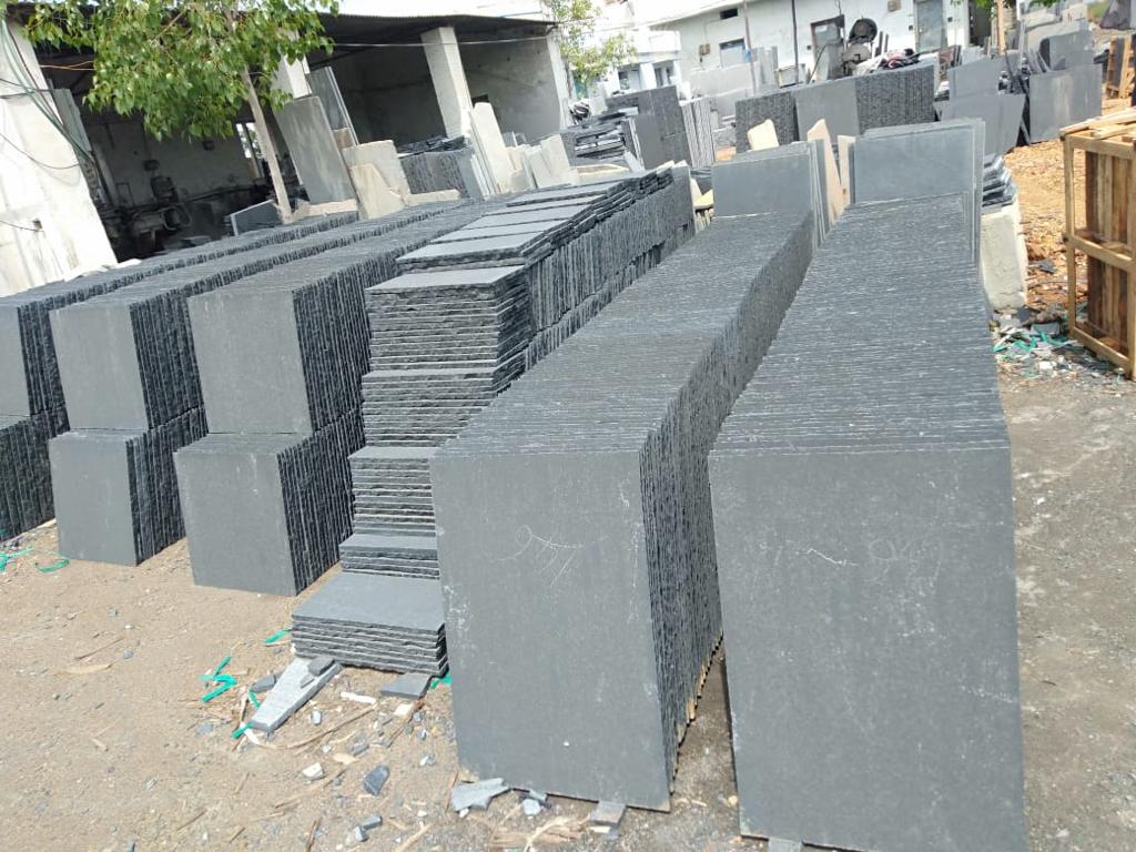 limestone piastrelle varie blcak